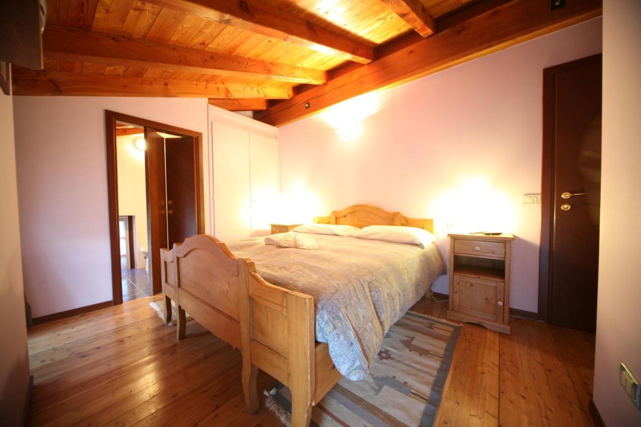 Le Case Dei Baff Morbegno Buitenkant foto