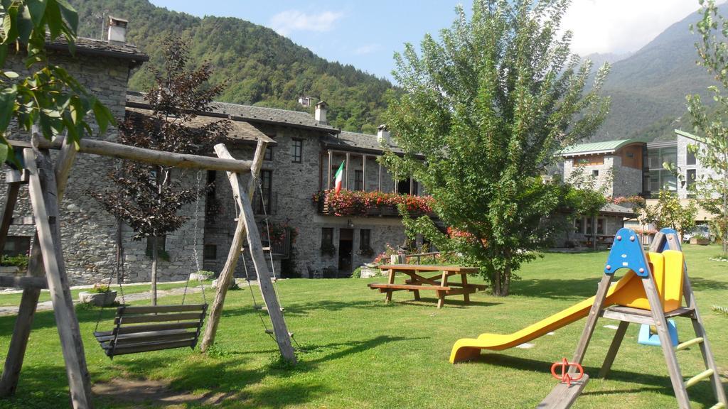 Le Case Dei Baff Morbegno Buitenkant foto